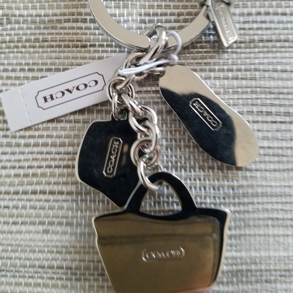 New Women's "Coach" Charm Key Chain - Picture 3 of 3
